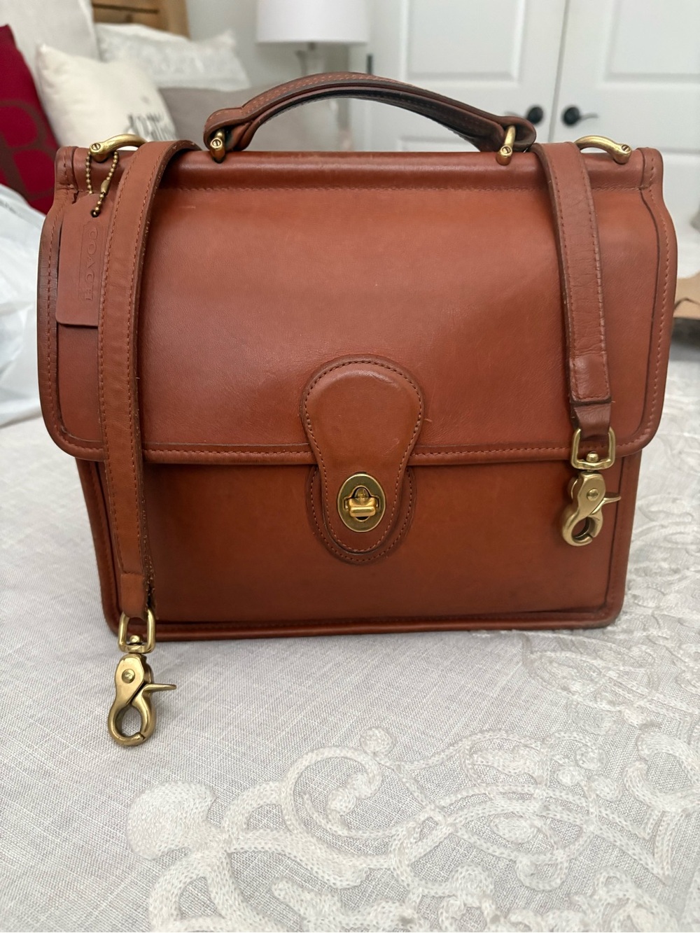 Coach Willis 9927 British Tan we made in Hungary. 1997 Satchel -Crossbody.